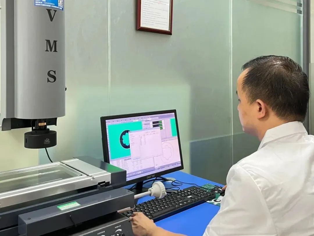 引进新装备，，，增添新动能—菠菜担保网电工生产车间全新升级